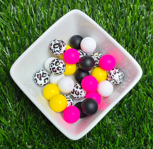 Chic Jungle – 15mm Curated Silicone Bead Mix – 25 Pieces