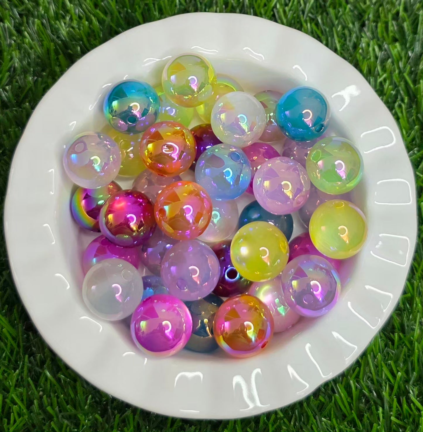 20mm AB Cat Eye Acrylic Beads – 4 Pack