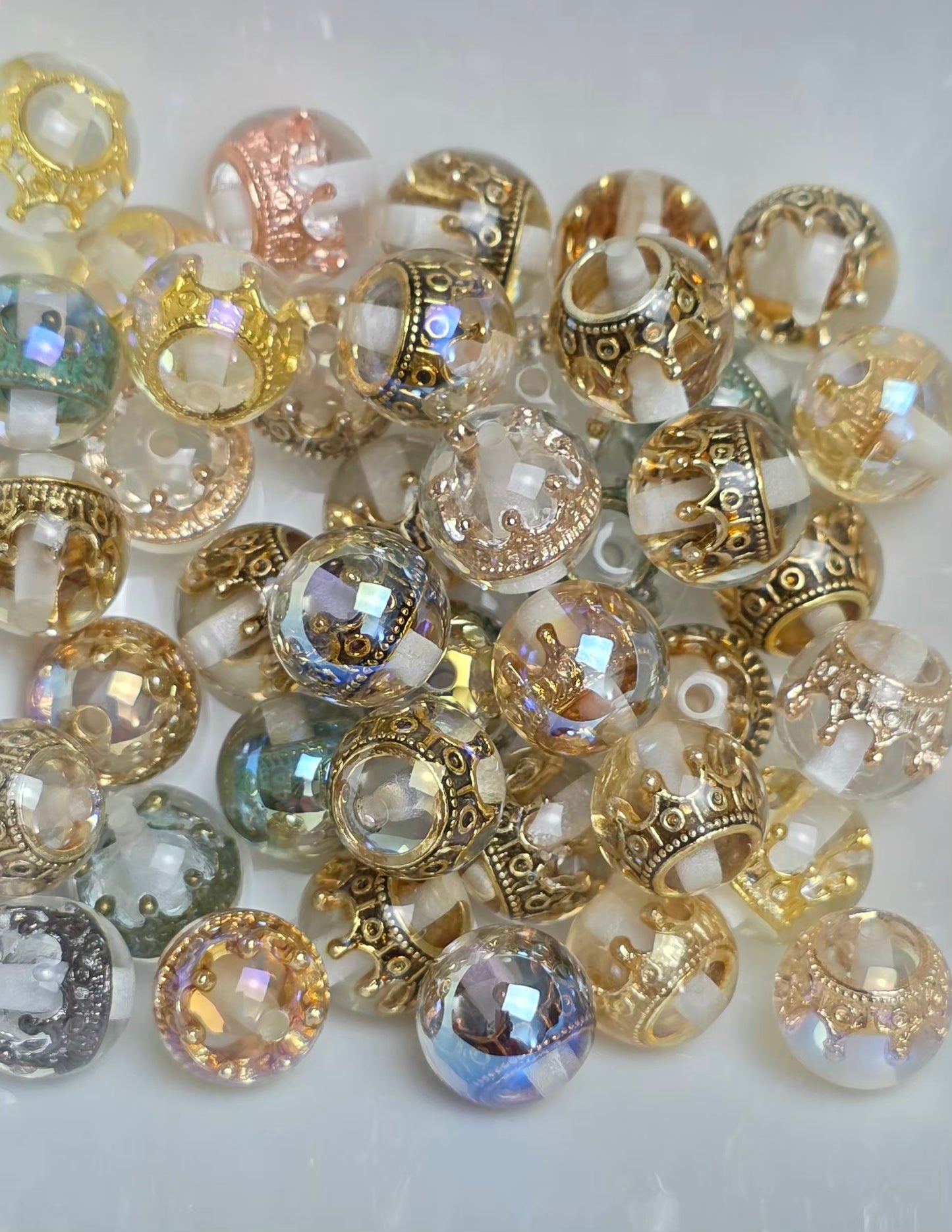 Royal Princess – 16mm Crown Acrylic Bead Mix – 10 Pack