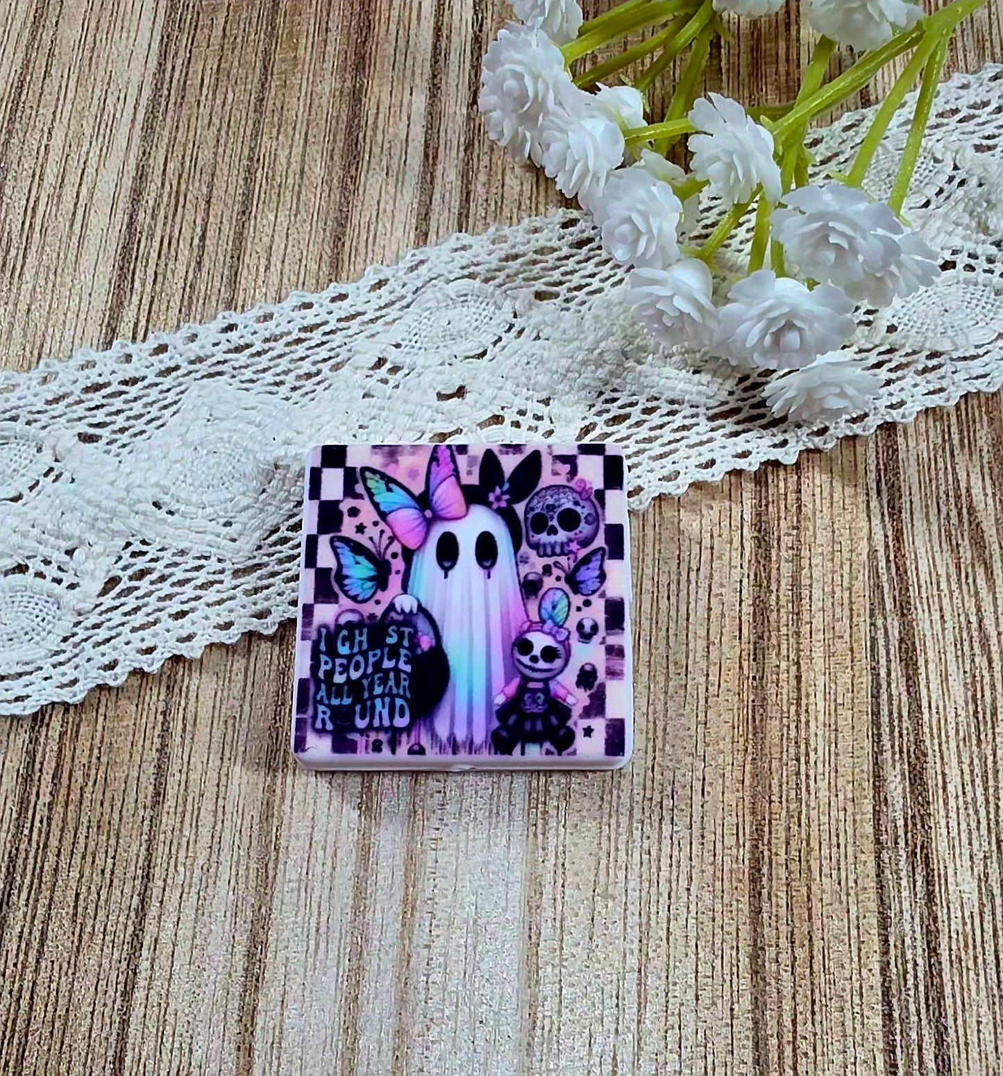 I Ghost People All Year Round Halloween Silicone Focal Bead – Cute Pastel Ghost Design