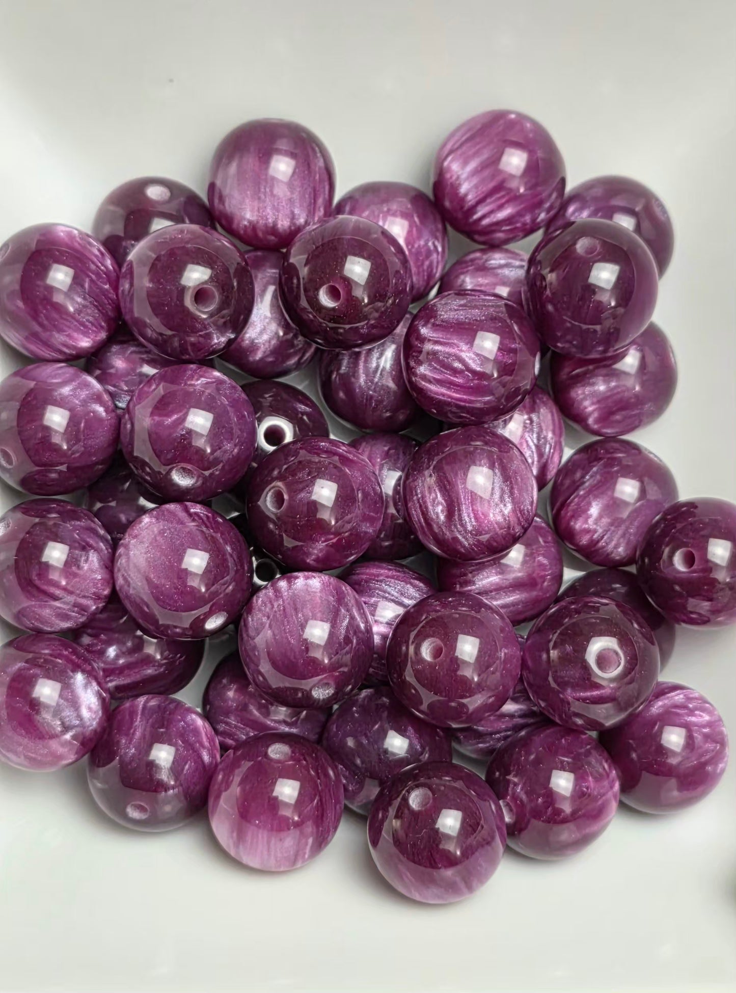 Lavender Plum 16mm Acrylic Beads – 10 Pack