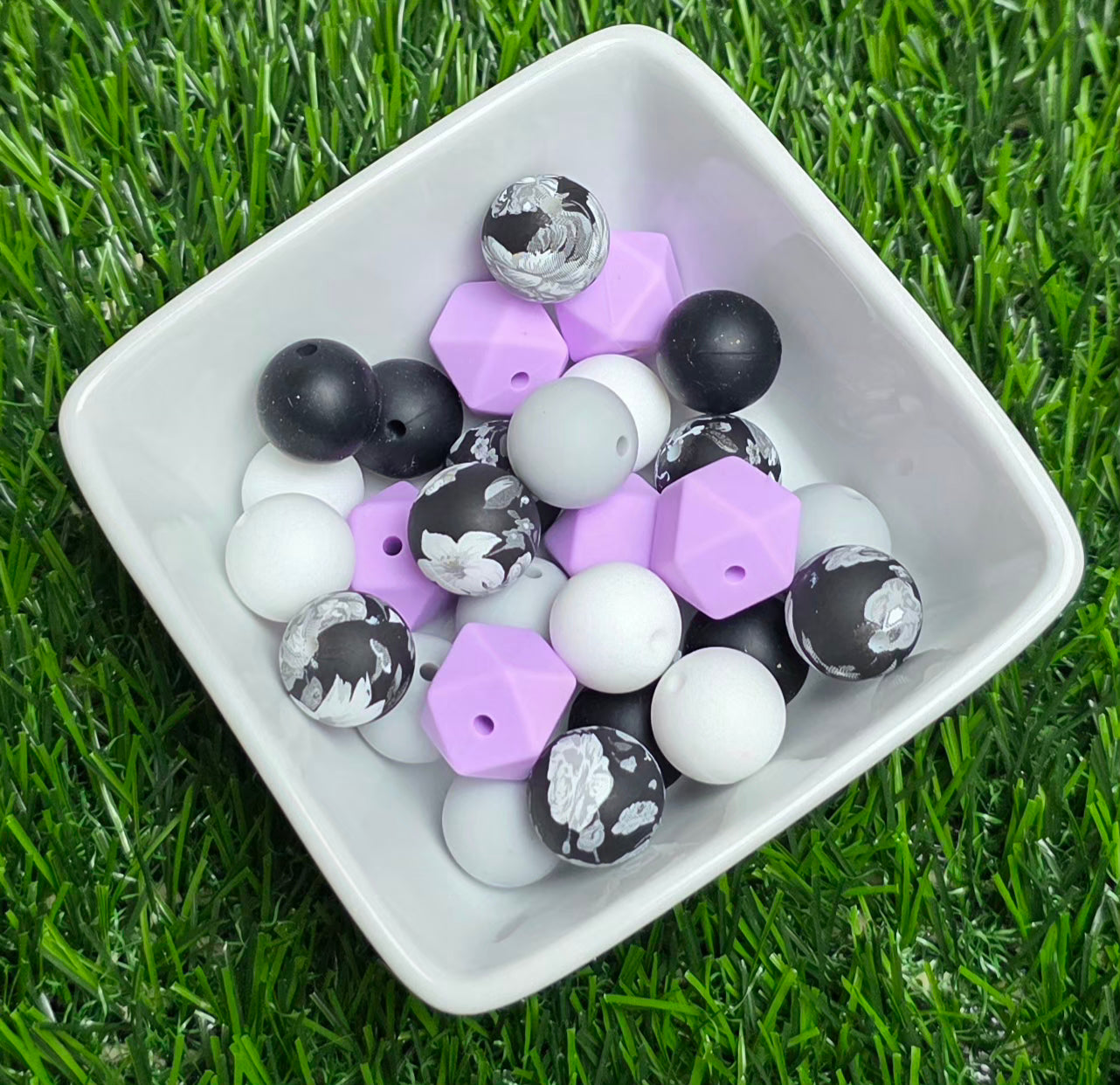 Midnight Garden – 15mm Curated Silicone Bead Mix – 25 Pieces