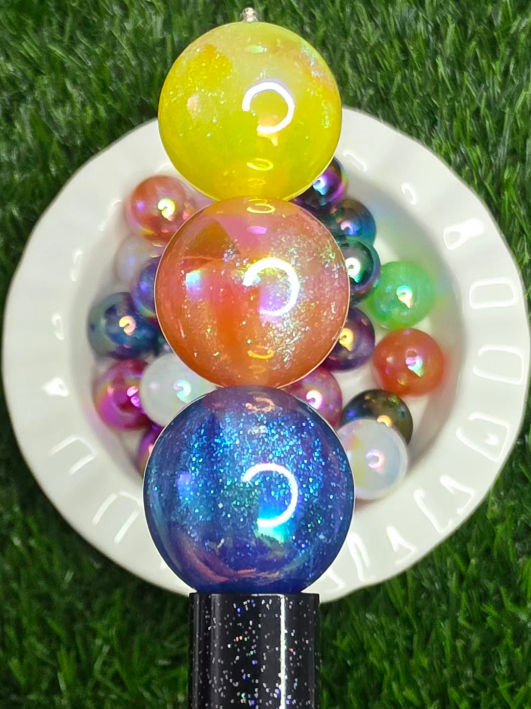 20mm Glossy Galaxy Glitter Acrylic Beads – 4 Pack