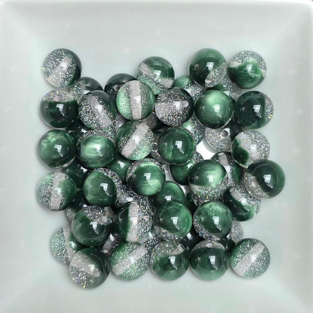 Hunter Green & Silver Glitter Cat Eye Acrylic Beads – 16mm – 5 Pack
