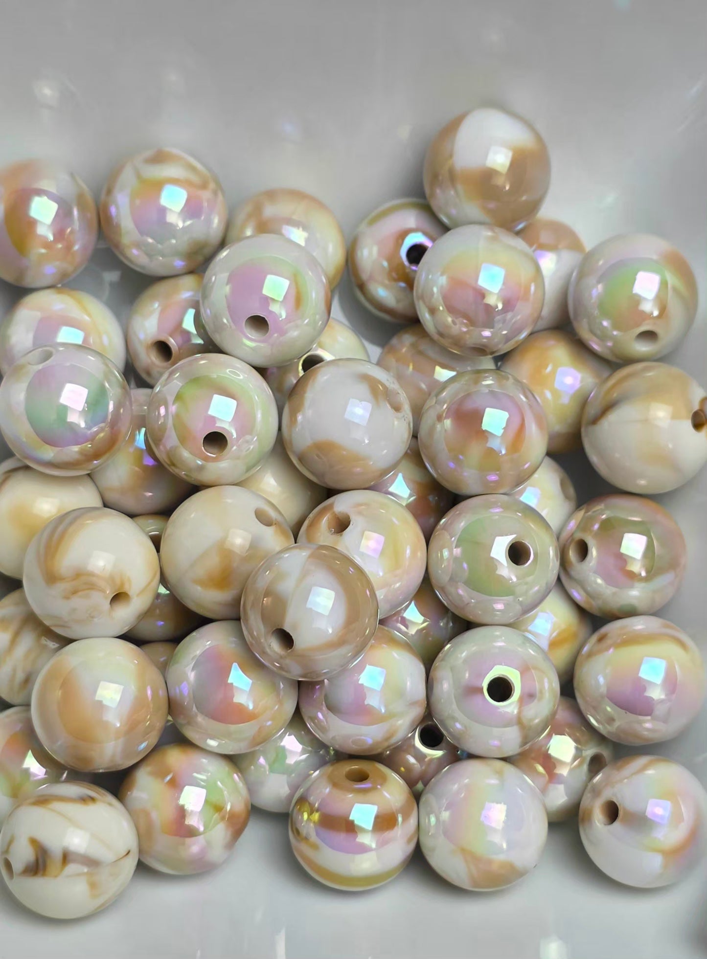 Toffee Cream 16mm Acrylic Beads – 10 Pack